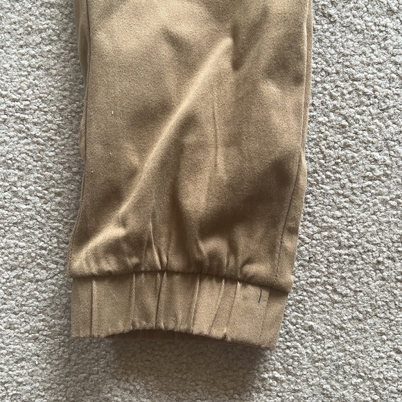 NWT Stretch Tech Wt02 Khaki Jogger Pants - Picture 3 of 9